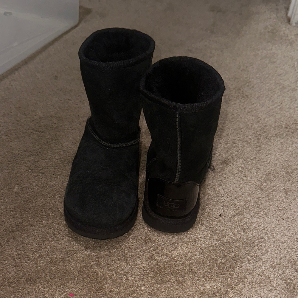 UGG Classic Black Boots kids size 3Y